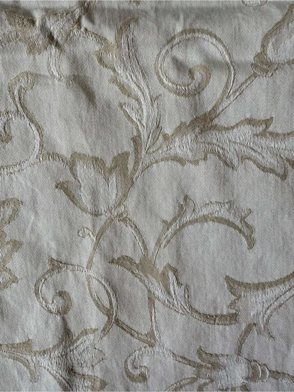 Palais Royal Yves Delorme Paris 100% Cotton Made in Italy 2 King Pillow Cases